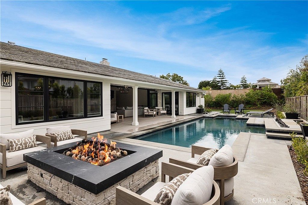 1 San Martin Way Corona Del Mar, CA 92625 - Thumbnail 2