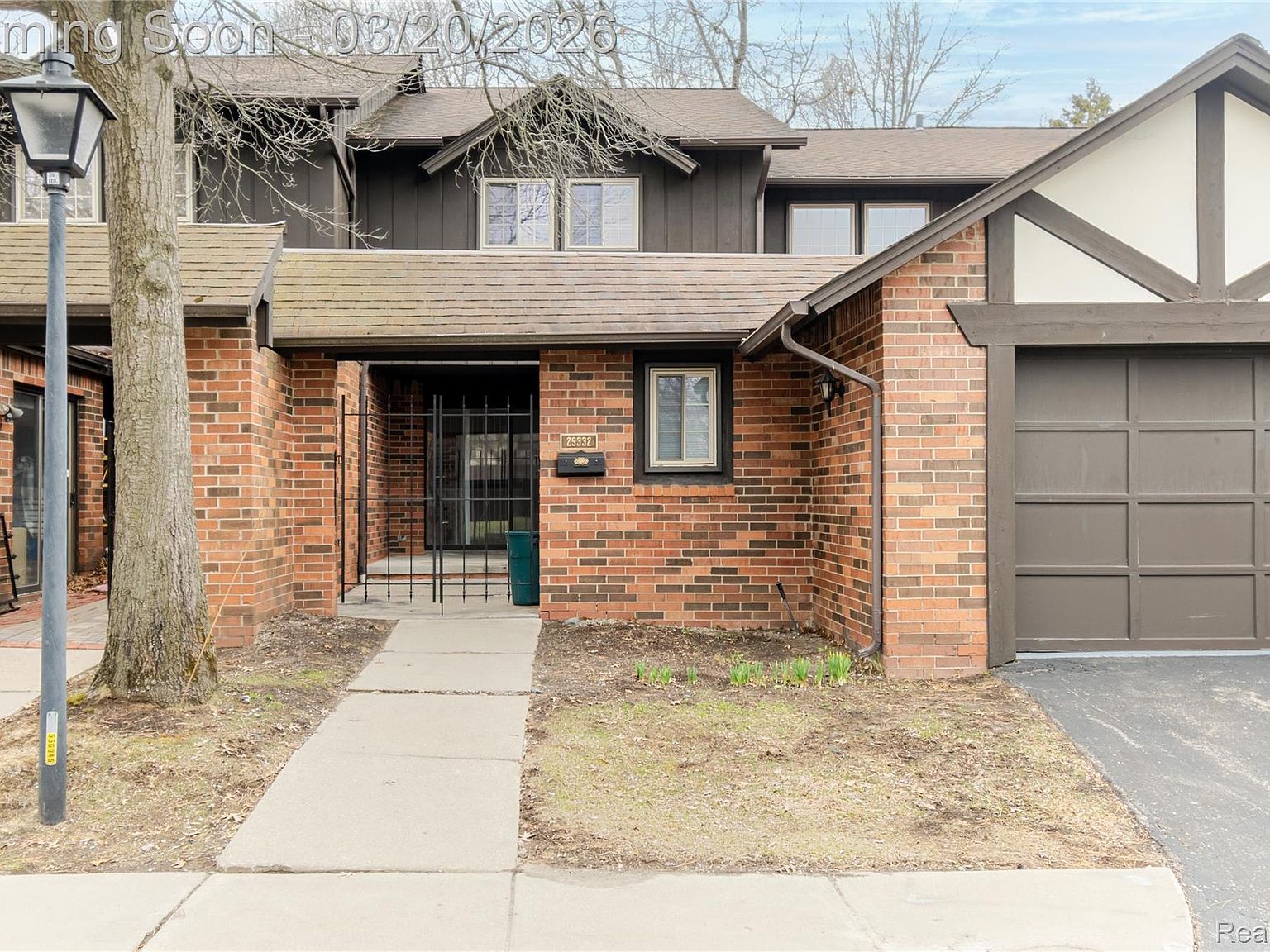 29332 Wellington Rd W Southfield, MI 48034  | New build