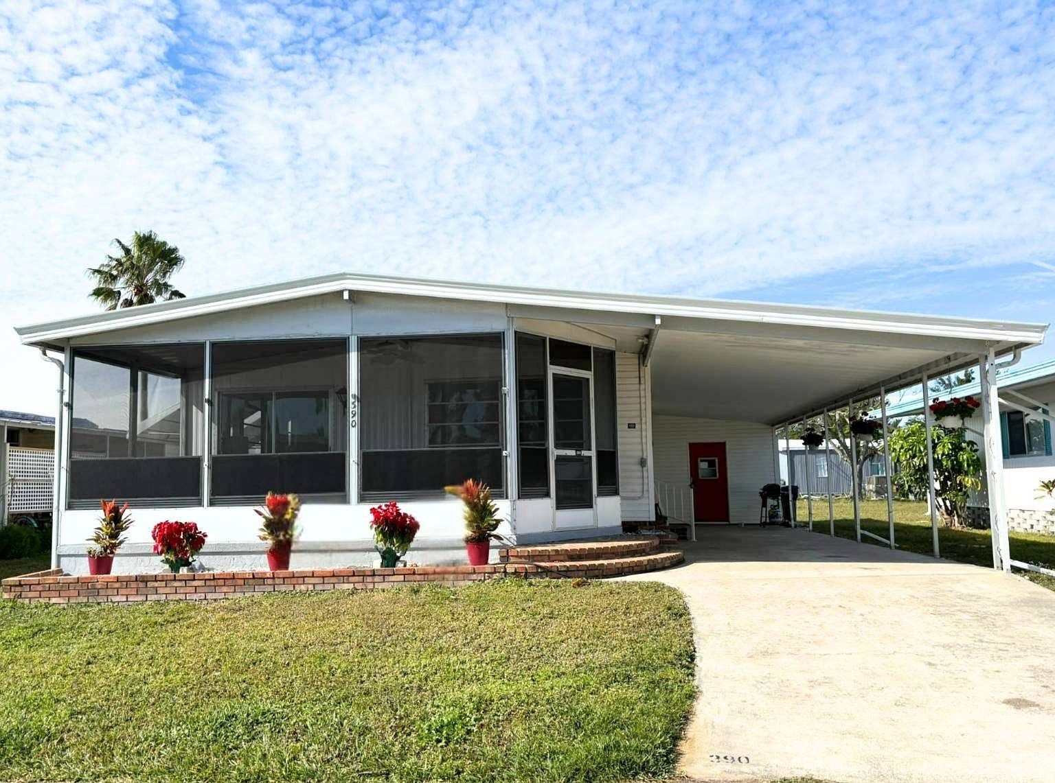 390 Peppertree Ln Ellenton, FL 34222 - Thumbnail 2