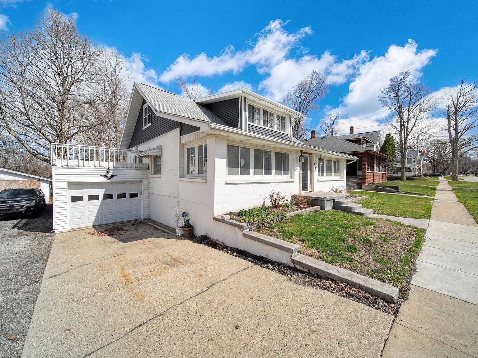 125 State St Eaton Rapids, MI 48827  | Single Family