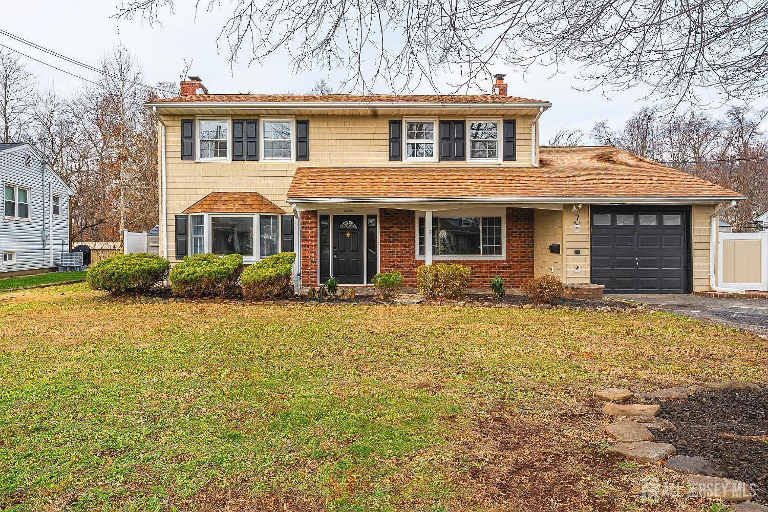 7 Weiss Dr Middlesex, NJ 08846 - Thumbnail 2