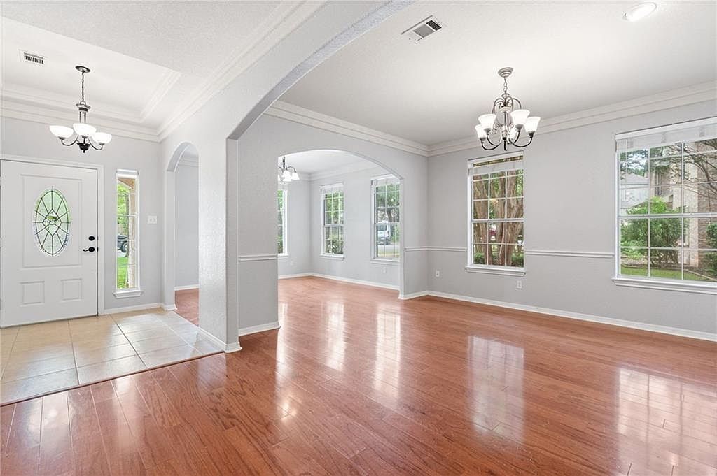 8105 Crabtree Cv Austin, TX 78750 - Thumbnail 2