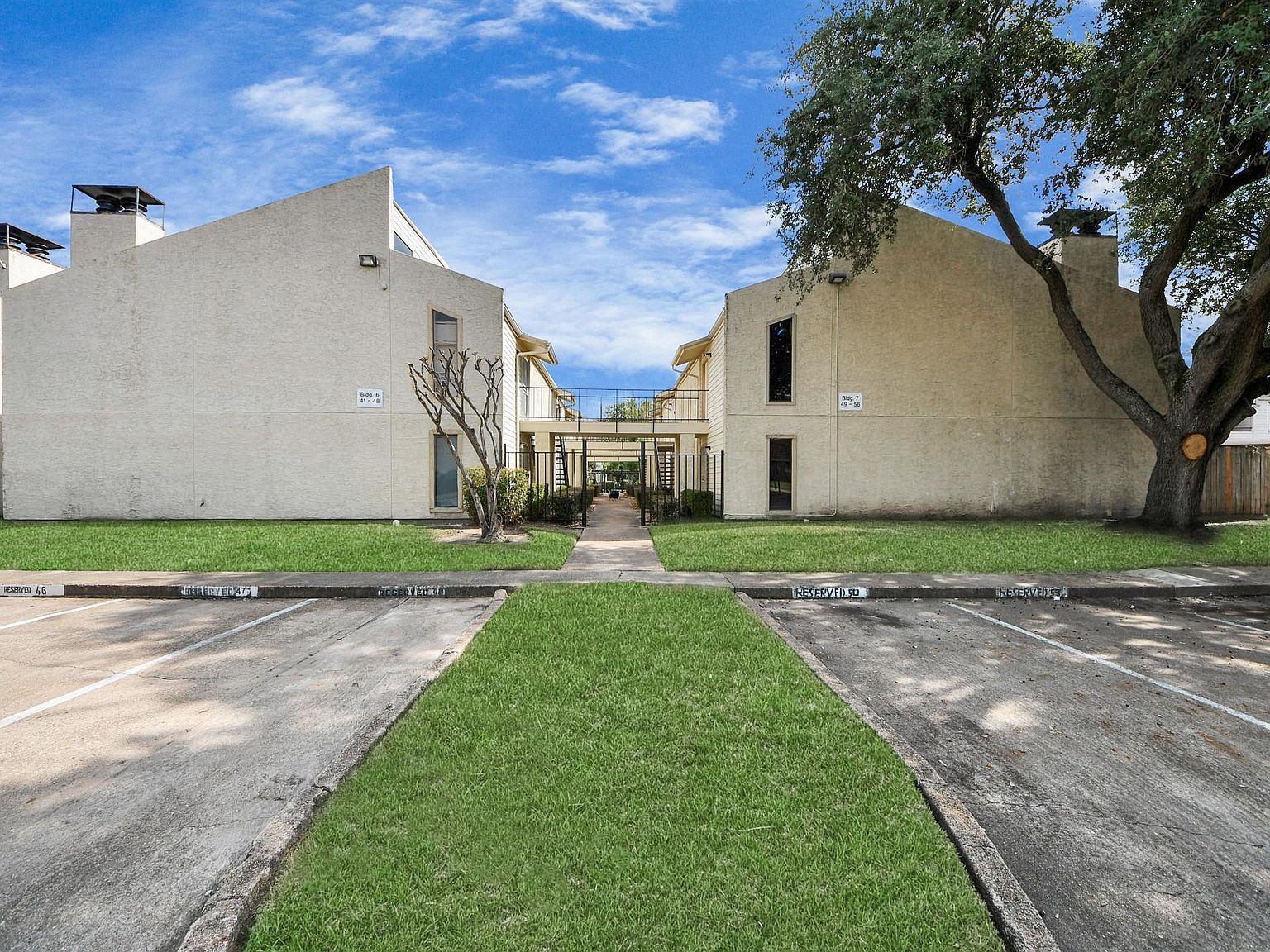 10075 Westpark Dr APT 42 Houston, TX 77042 - Thumbnail 2