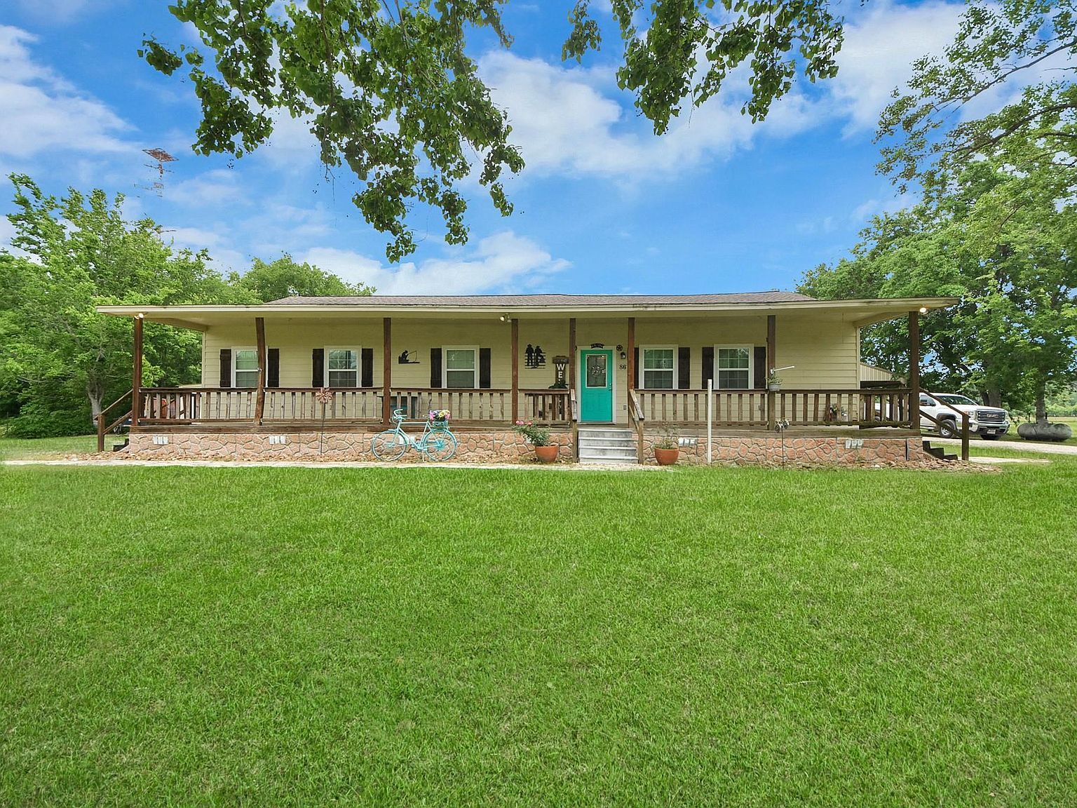 86 County Road 6057 Dayton, TX 77535  | Single Family