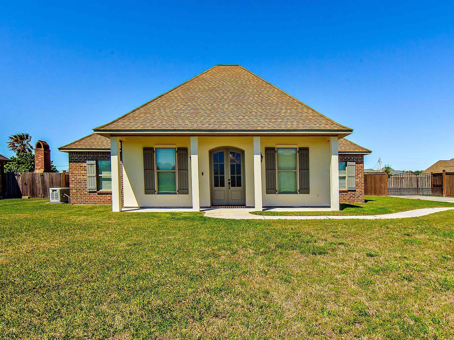 190 Orange Grove Rd Thibodaux, LA 70301 - Thumbnail 2