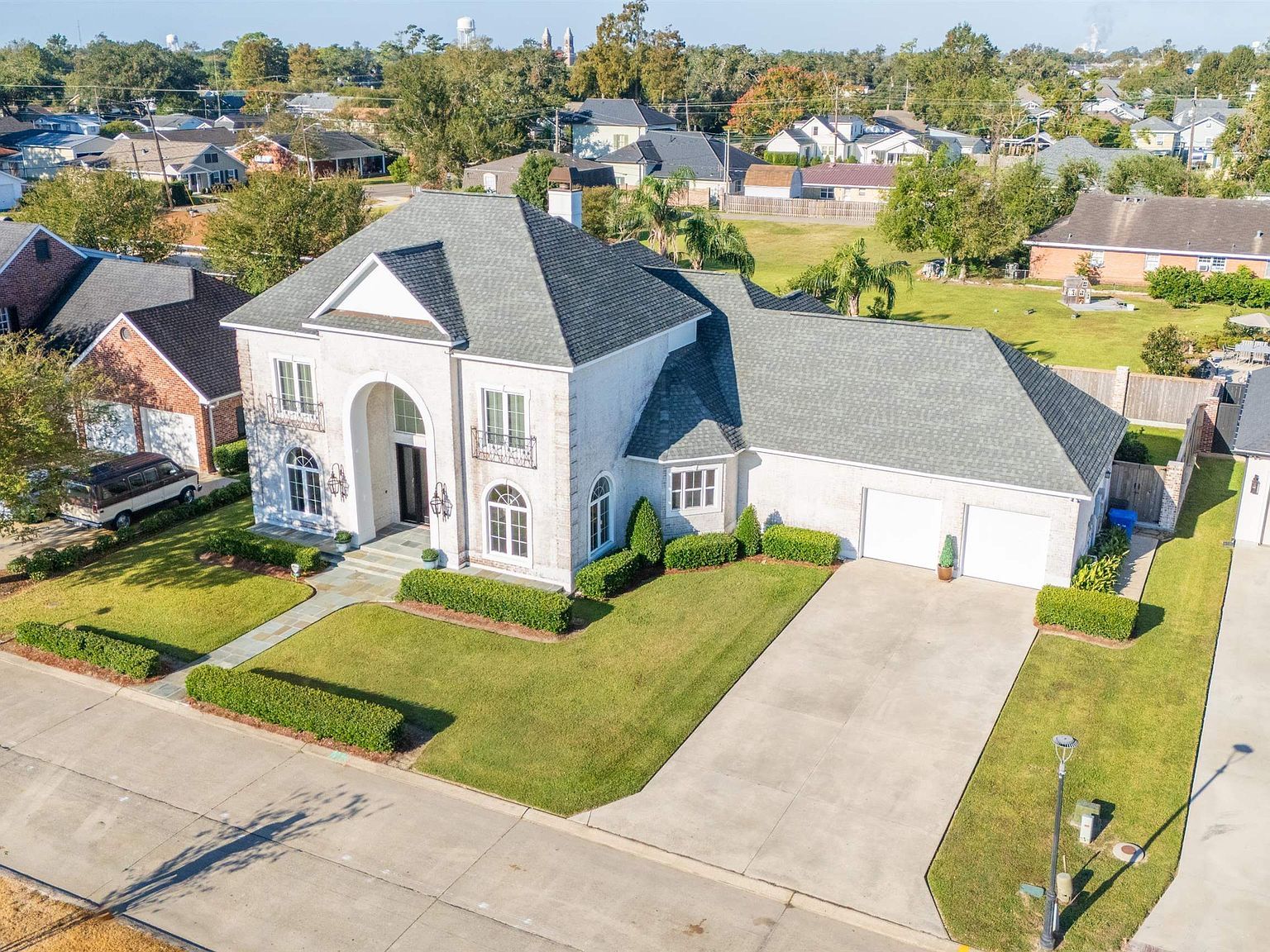112 Menard Pl Thibodaux, LA 70301  | Single Family