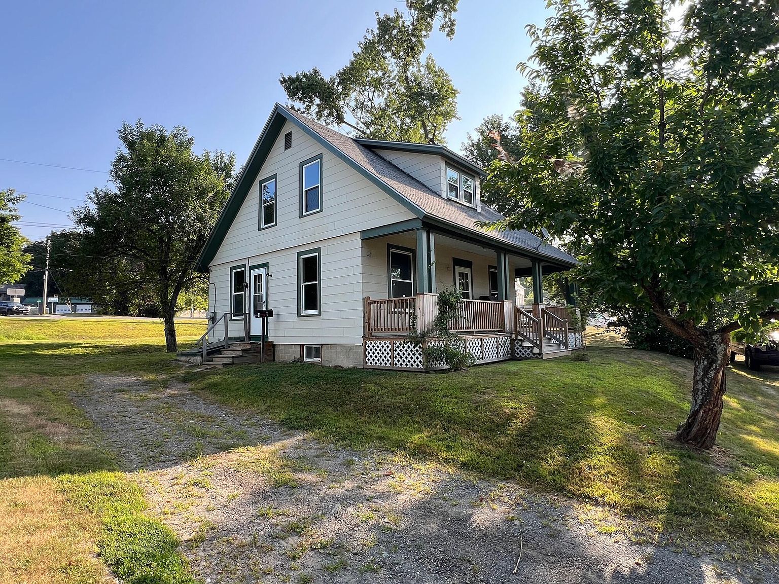 7 Fay Ct Dexter, ME 04930 - Thumbnail 2