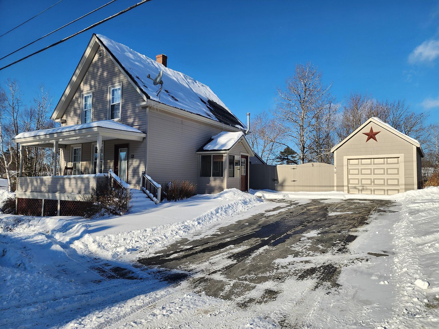 18 Washington St Greenville, ME 04441 - Thumbnail 2