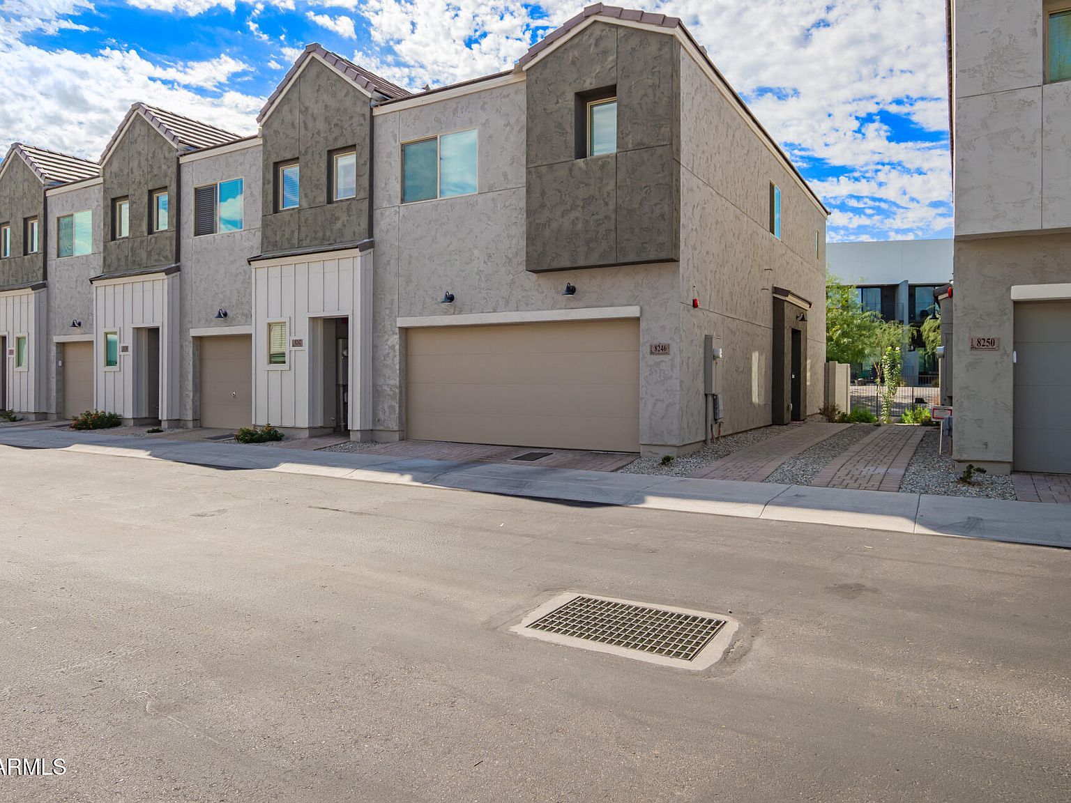 8242 N 22nd Dr Phoenix, AZ 85021 - Thumbnail 2