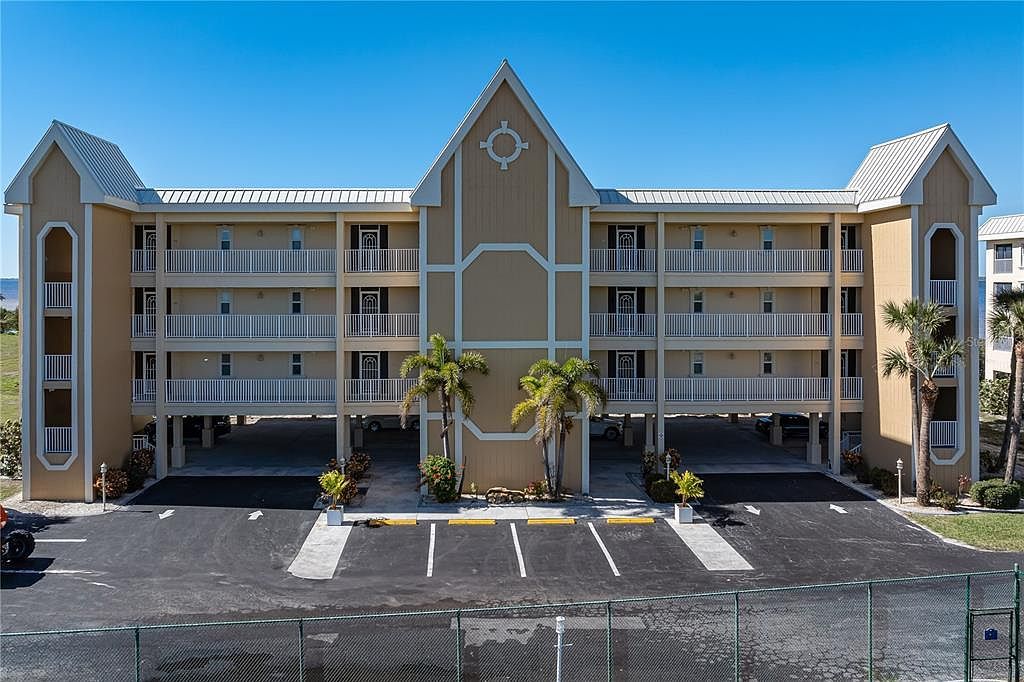 101 N Marion Ct UNIT 131 Punta Gorda, FL 33950 - Thumbnail 2