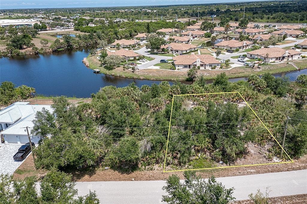 7011 Treadway Rd #14 Pt Charlotte, FL 33981 - Thumbnail 2