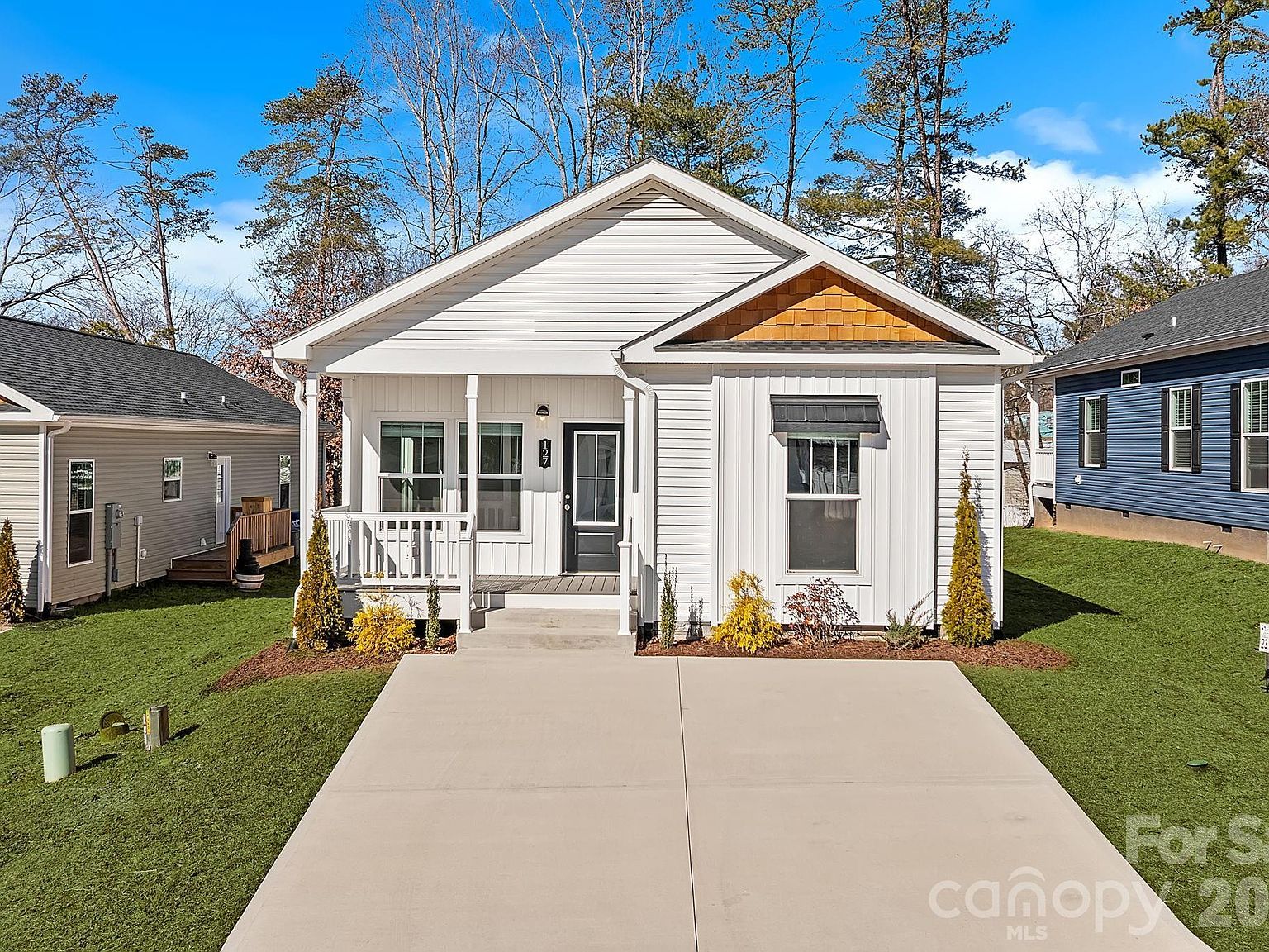 127 Bellamy Rd Asheville, NC 28806 - Thumbnail 2