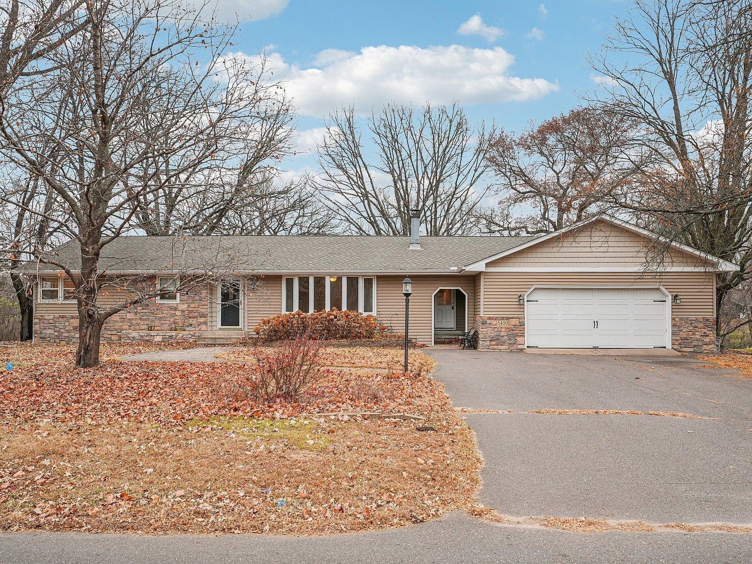 5450 270th St Wyoming, MN 55092 - Thumbnail 2