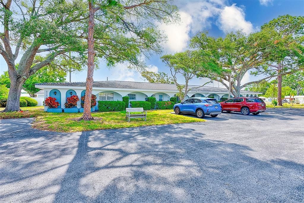 11200 102nd Ave UNIT 75 Seminole, FL 33778 - Thumbnail 2