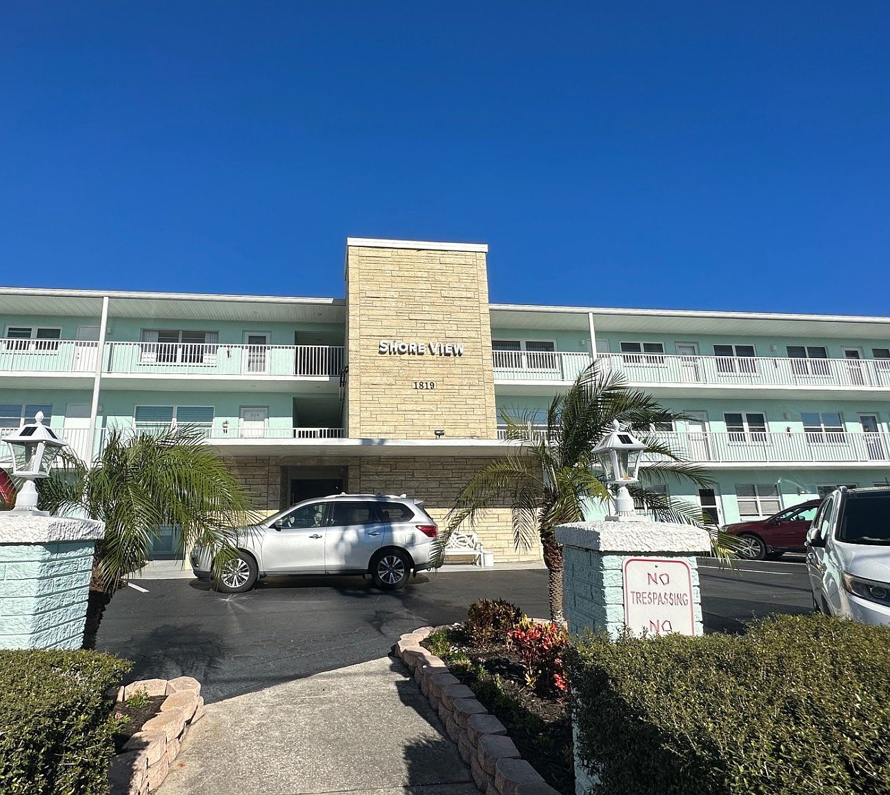 1819 S Shore Dr SE #307 Saint Petersburg, FL 33705 - Thumbnail 2