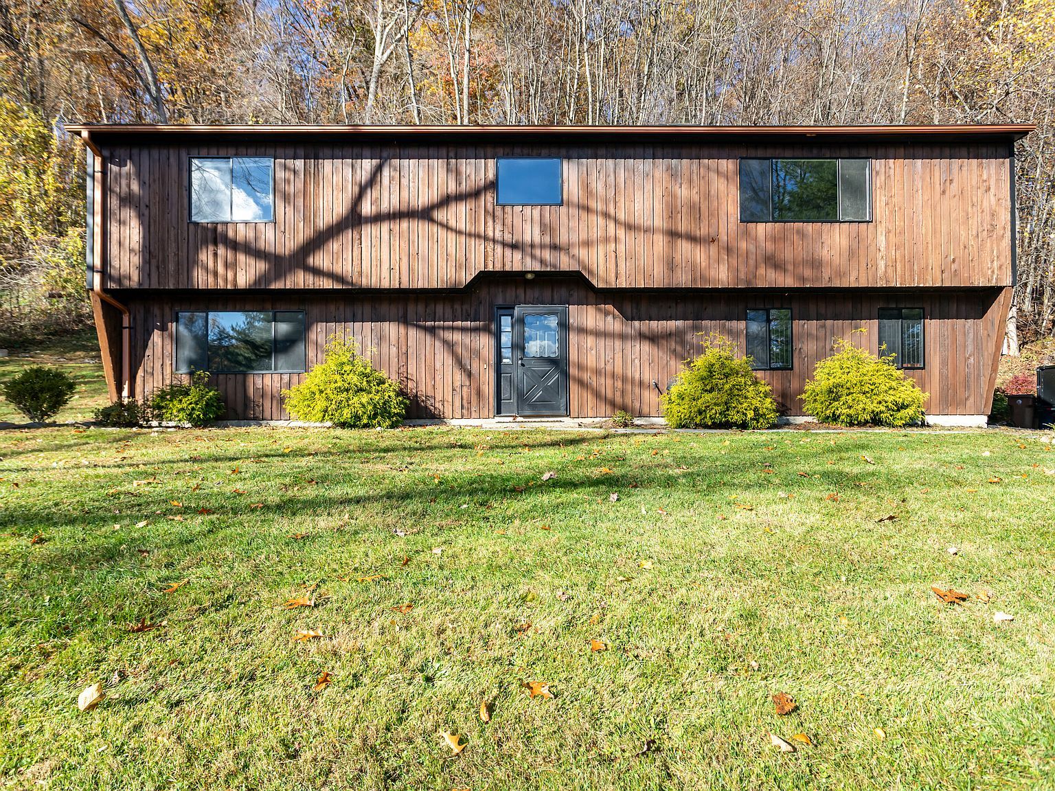 44 Princess Wenonah Dr Shelton, CT 06484 - Thumbnail 2