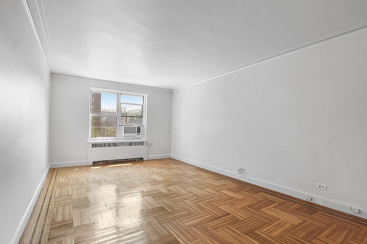 360 Cabrini Blvd APT 5H New York, NY 10040 - Thumbnail 2