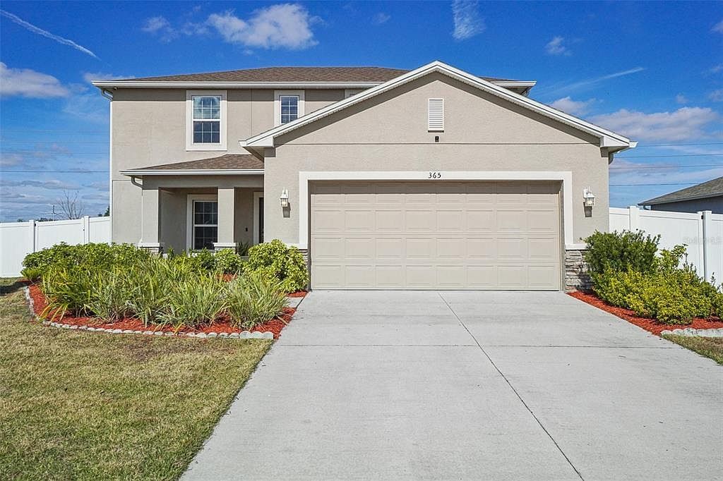 365 Quarry Rock Cir Kissimmee, FL 34758 - Thumbnail 2