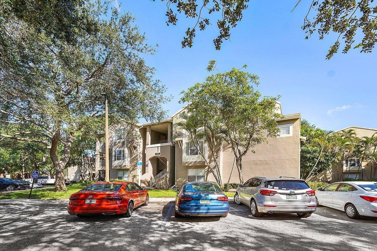 1825 Palm Cove Blvd #7-306 Delray Beach, FL 33445 - Thumbnail 2