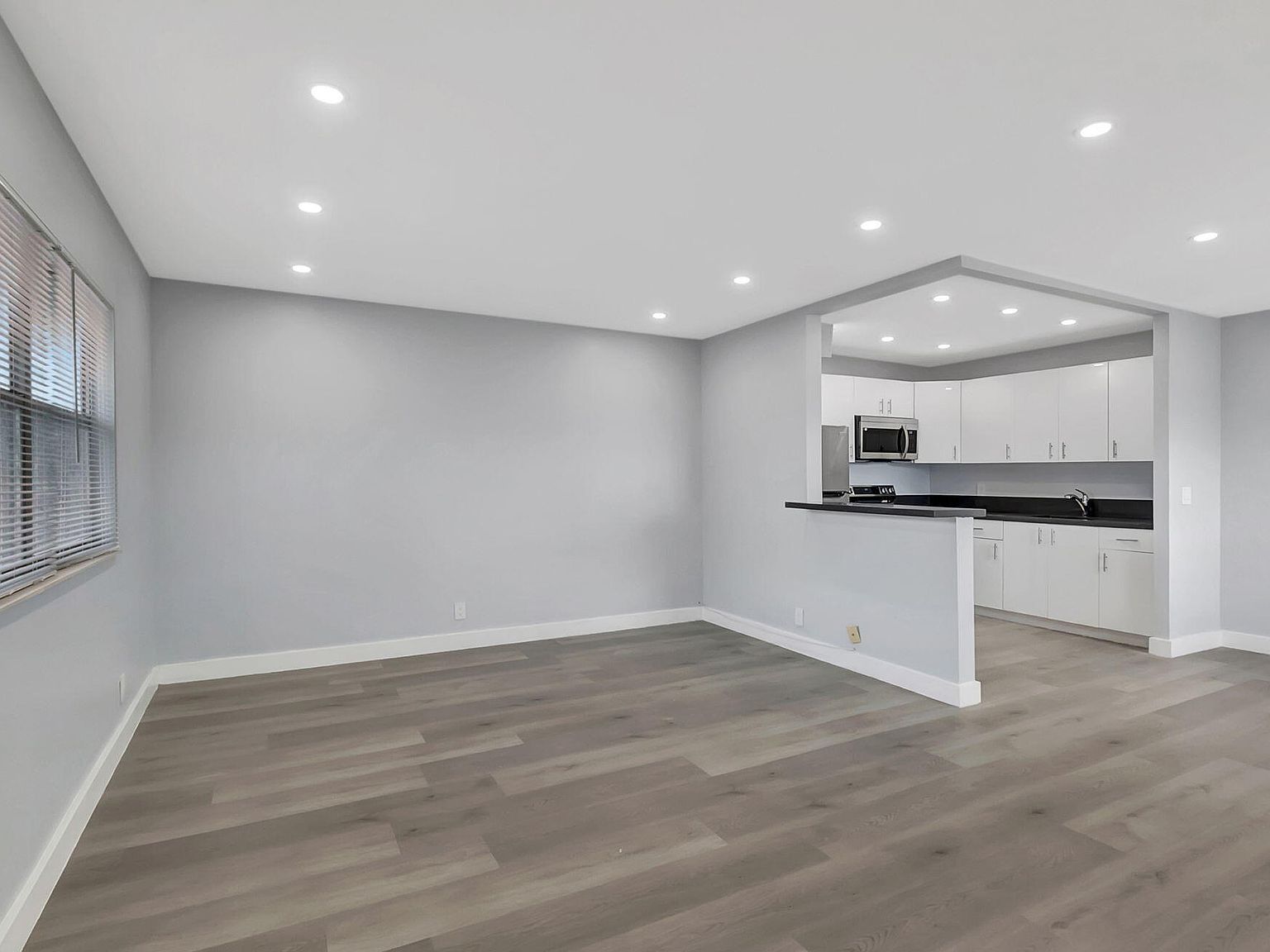 171 Monaco Ct #D Delray Beach, FL 33446 - Thumbnail 2