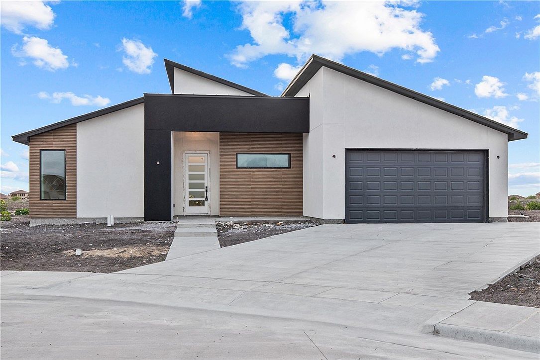 1494 Irigoyen Ct Corpus Christi, TX 78415  | Single Family