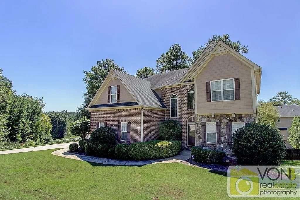 5977 Rosie Ln SE Mableton, GA 30126 - Thumbnail 2