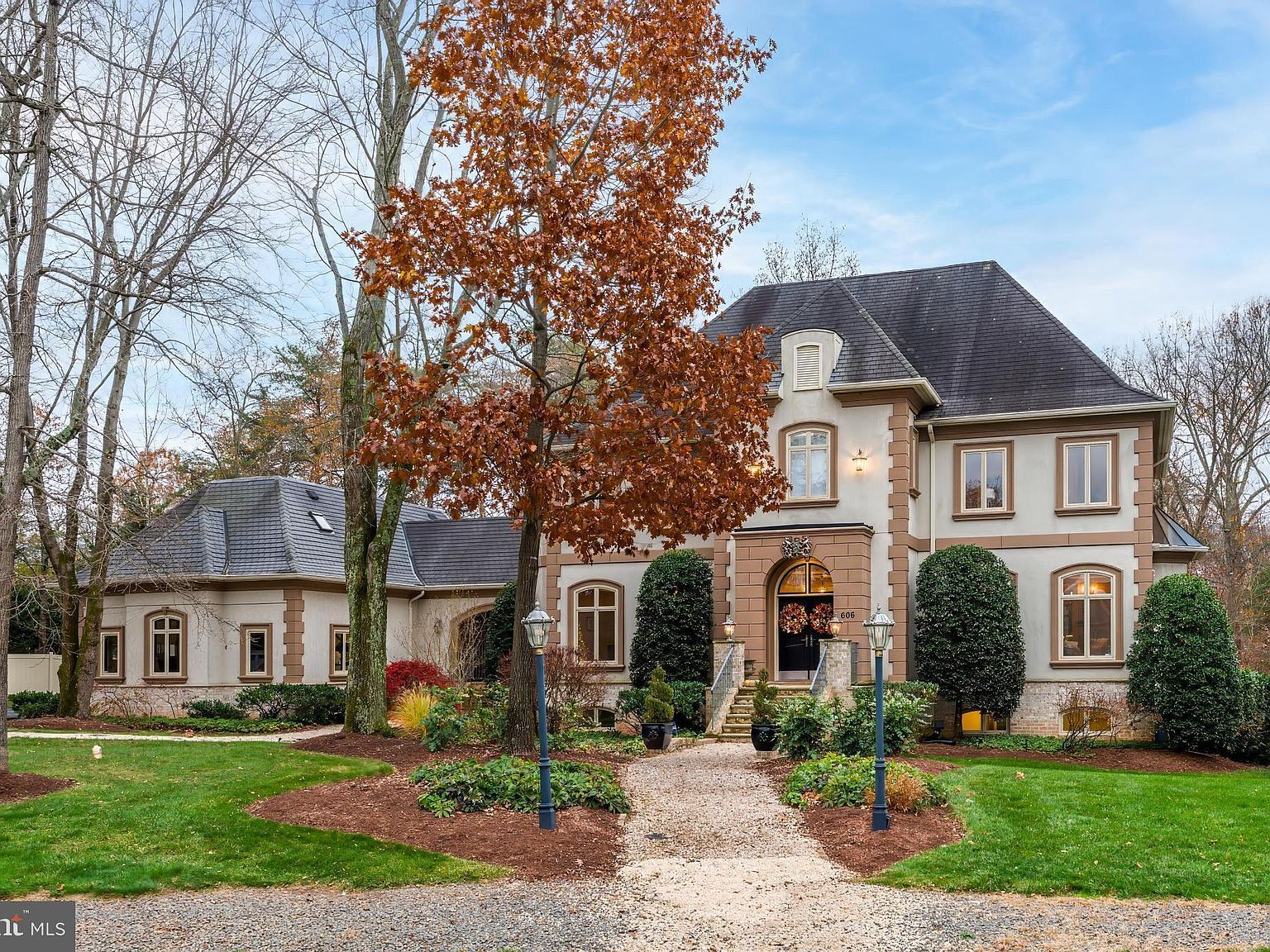 606 Kentland Dr Great Falls, VA 22066 - Thumbnail 2