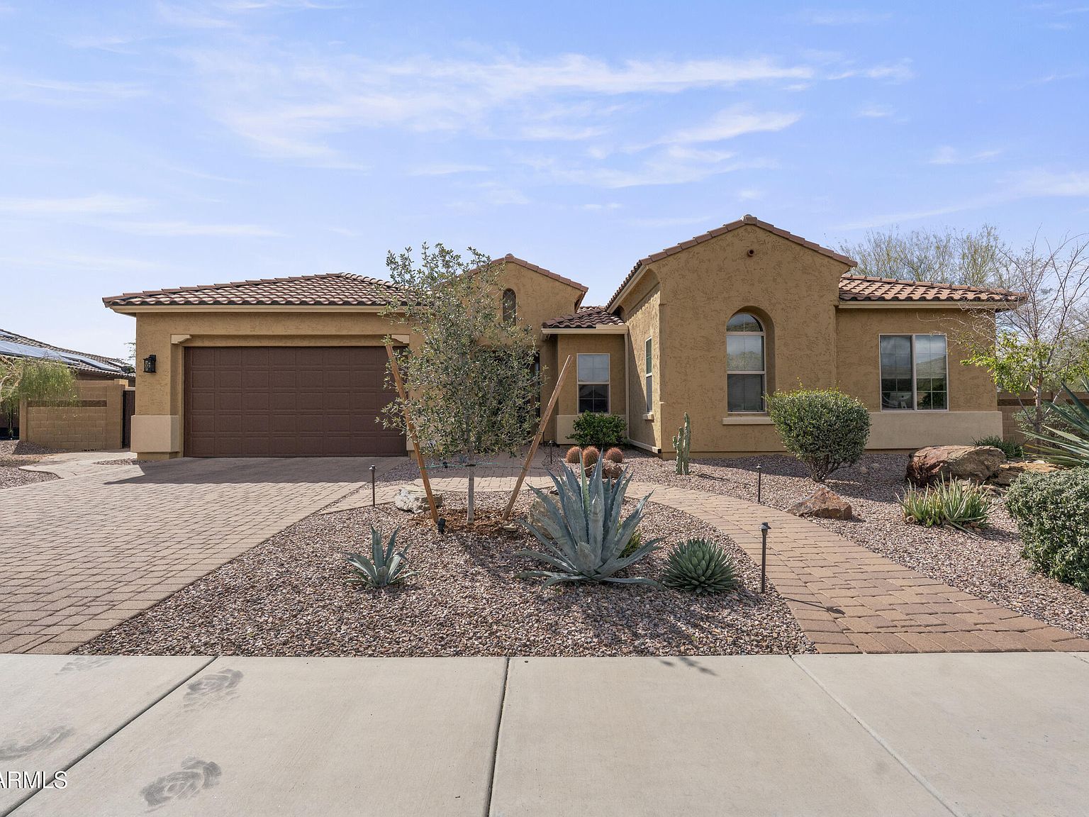 909 W Spur Dr Phoenix, AZ 85085 - Thumbnail 2