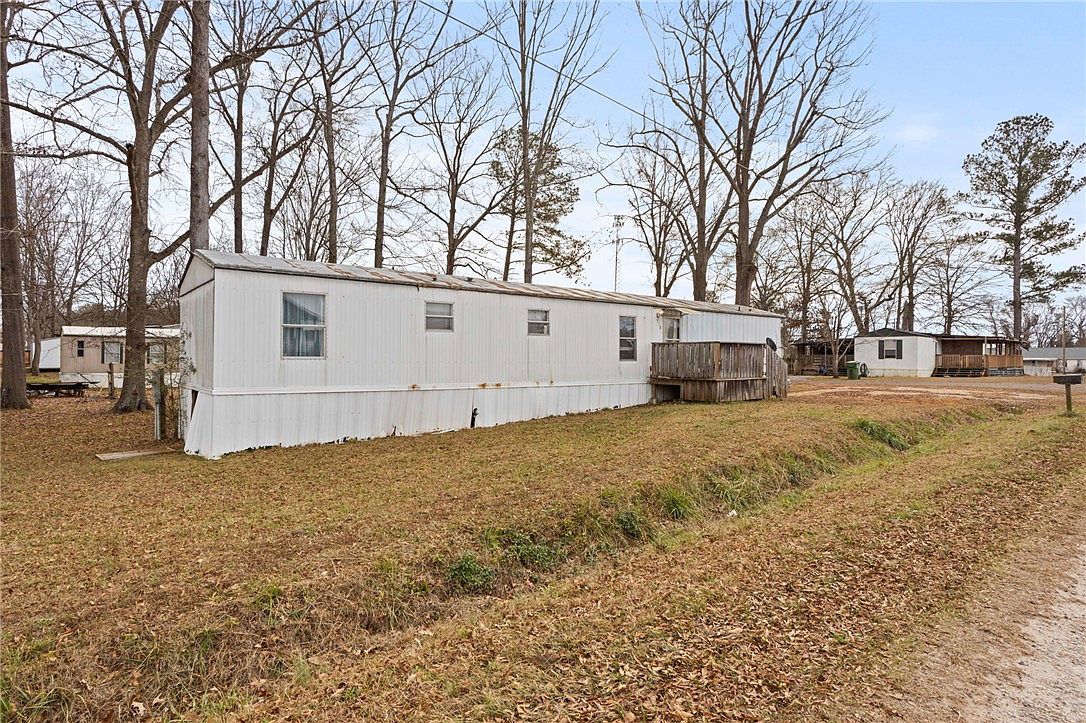 116 Beach Dr Ninety Six, SC 29666 - Thumbnail 2