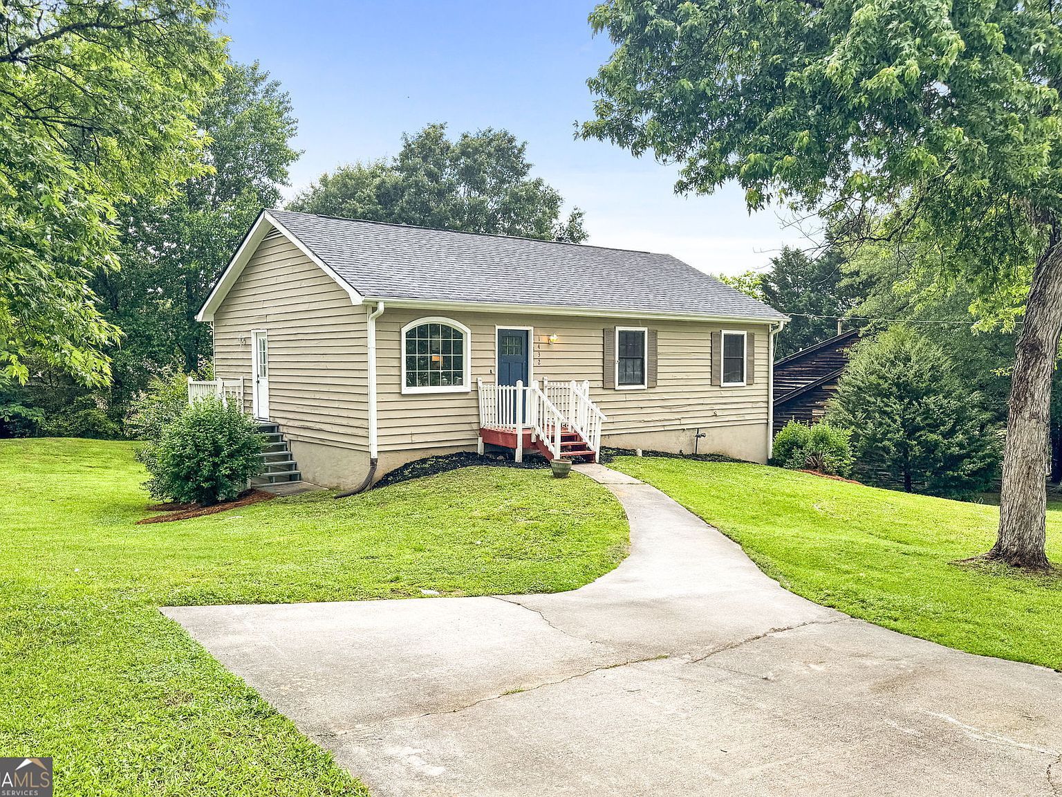 1432 Almand Creek Dr SW Conyers, GA 30094 - Thumbnail 2