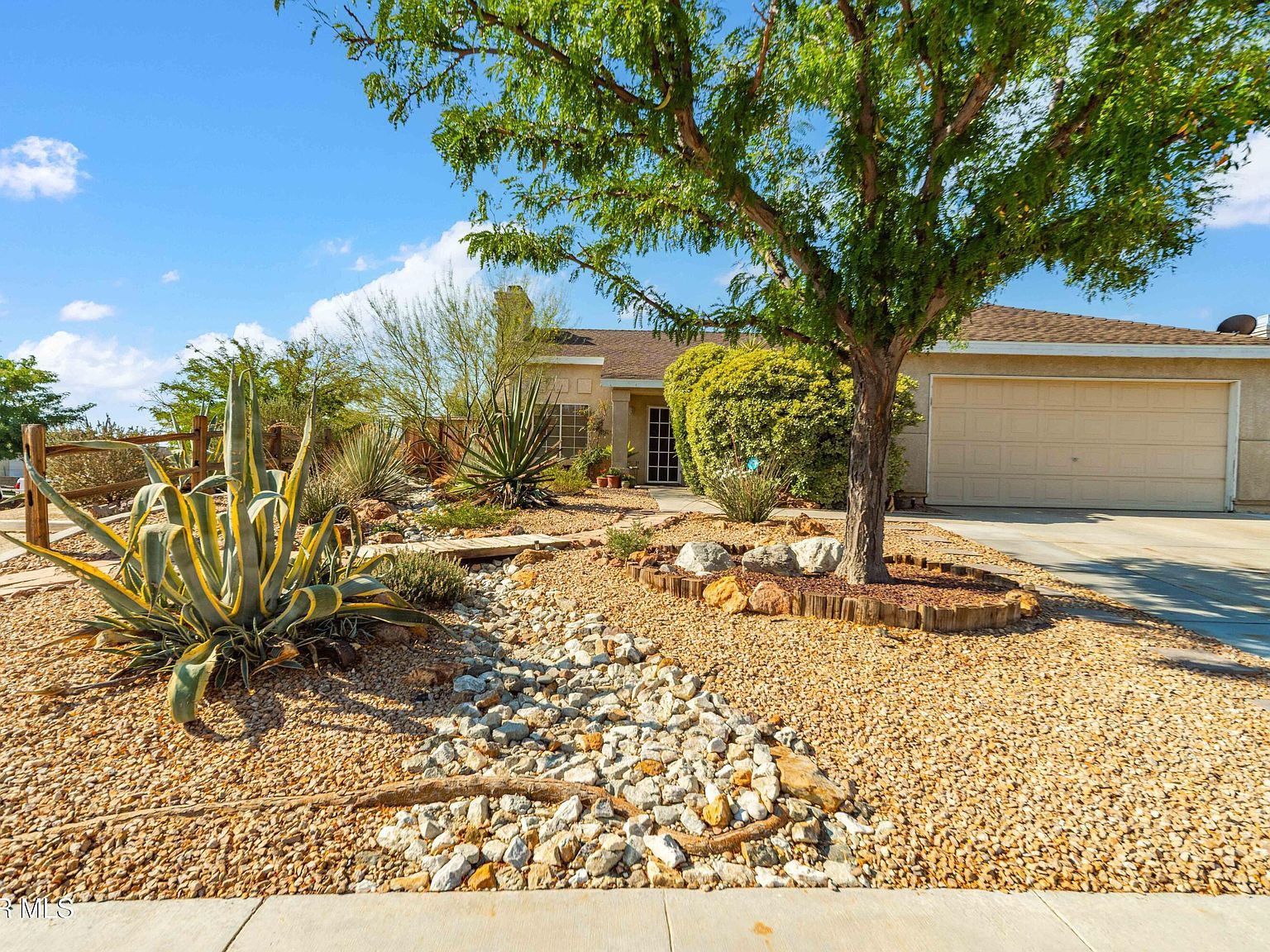 1016 Armstrong Ave Rosamond, CA 93560 - Thumbnail 2