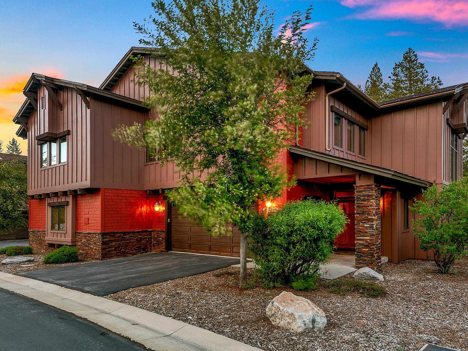 11711 Hope Ct UNIT B Truckee, CA 96161 - Thumbnail 2