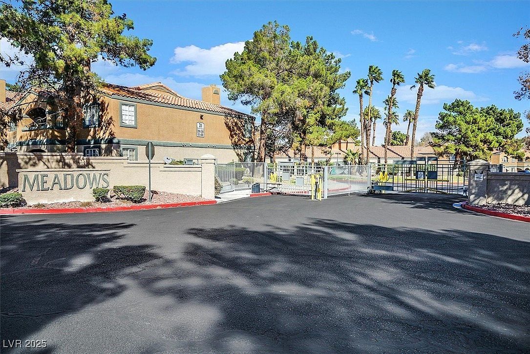 230 Mission Newport Ln APT 104 Las Vegas, NV 89107 - Thumbnail 2