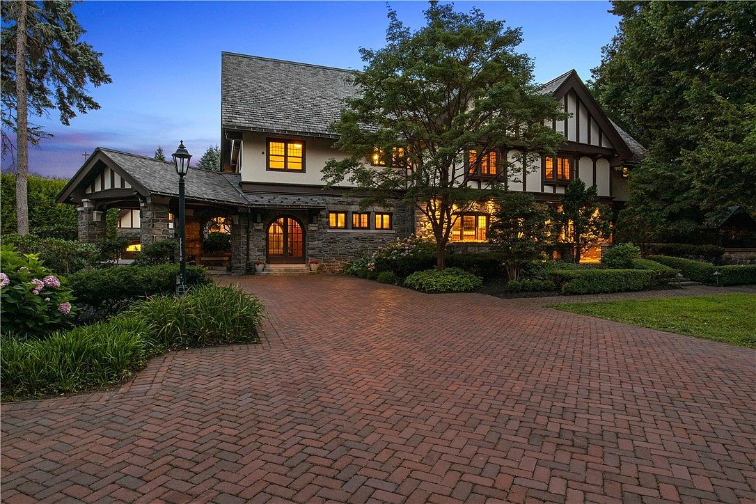 2615 East Ave Rochester, NY 14610 - Thumbnail 2