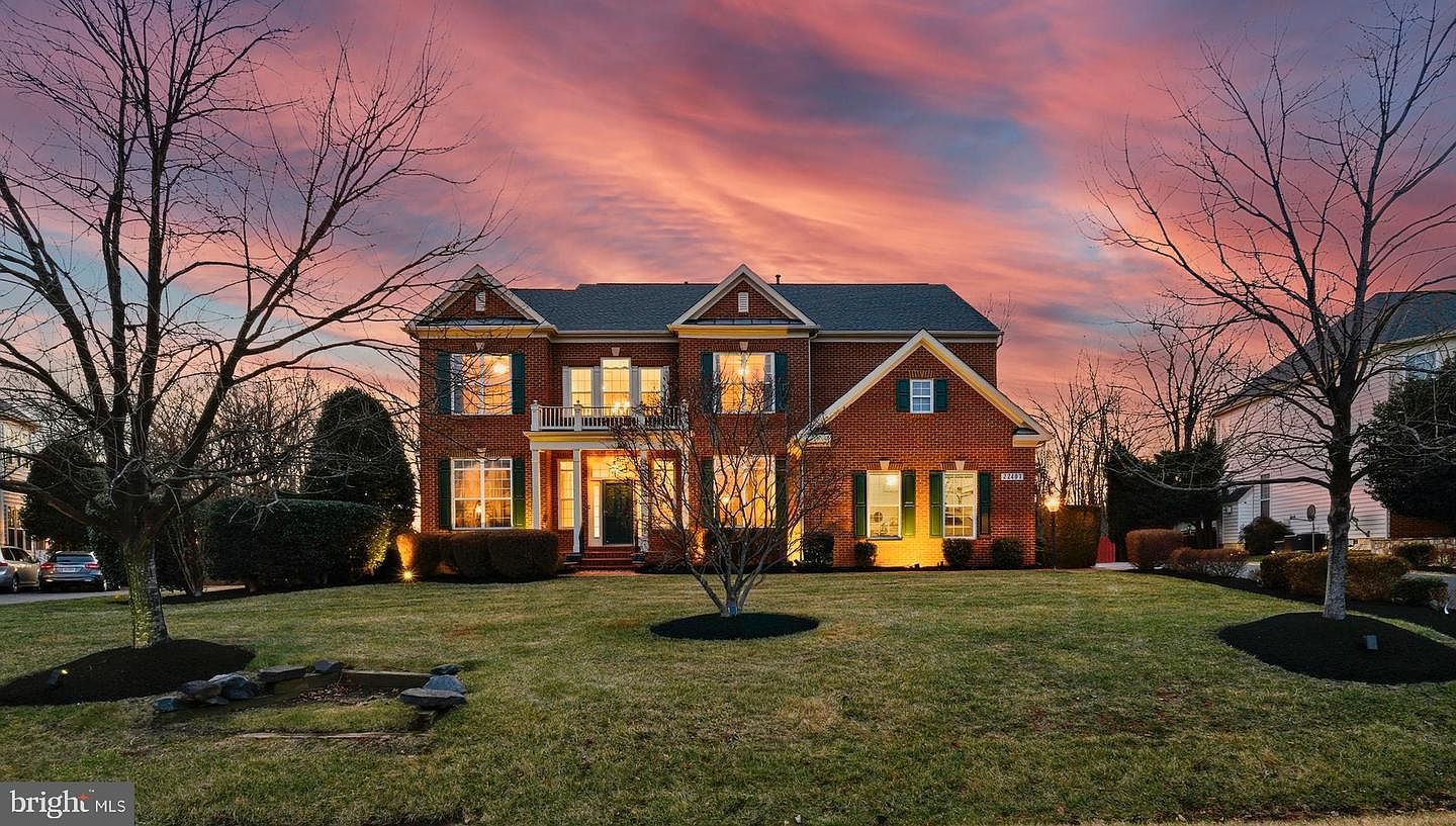 22407 Dolomite Hills Dr Ashburn, VA 20148 - Thumbnail 2