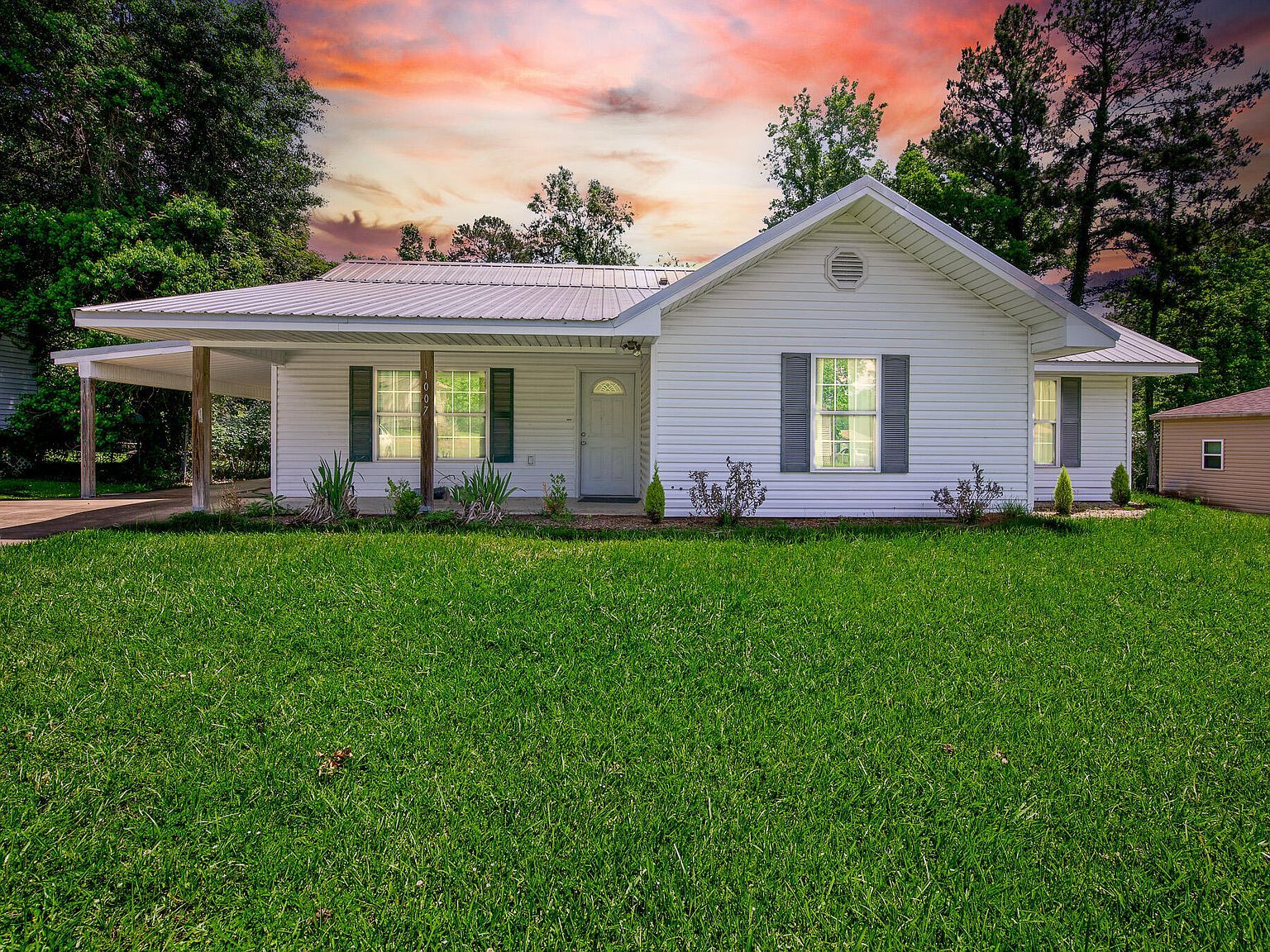 1007 Dennis Ave Leesville, LA 71446 - Thumbnail 2
