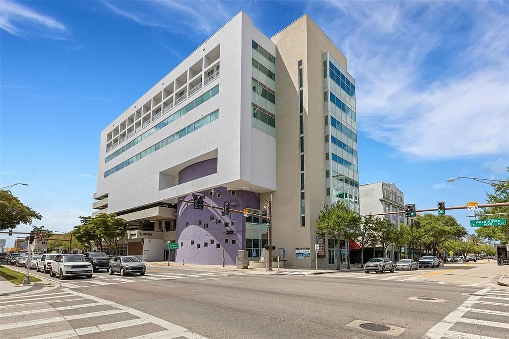 1990 Main St Ph 4 Sarasota, FL 34236  | Condominium