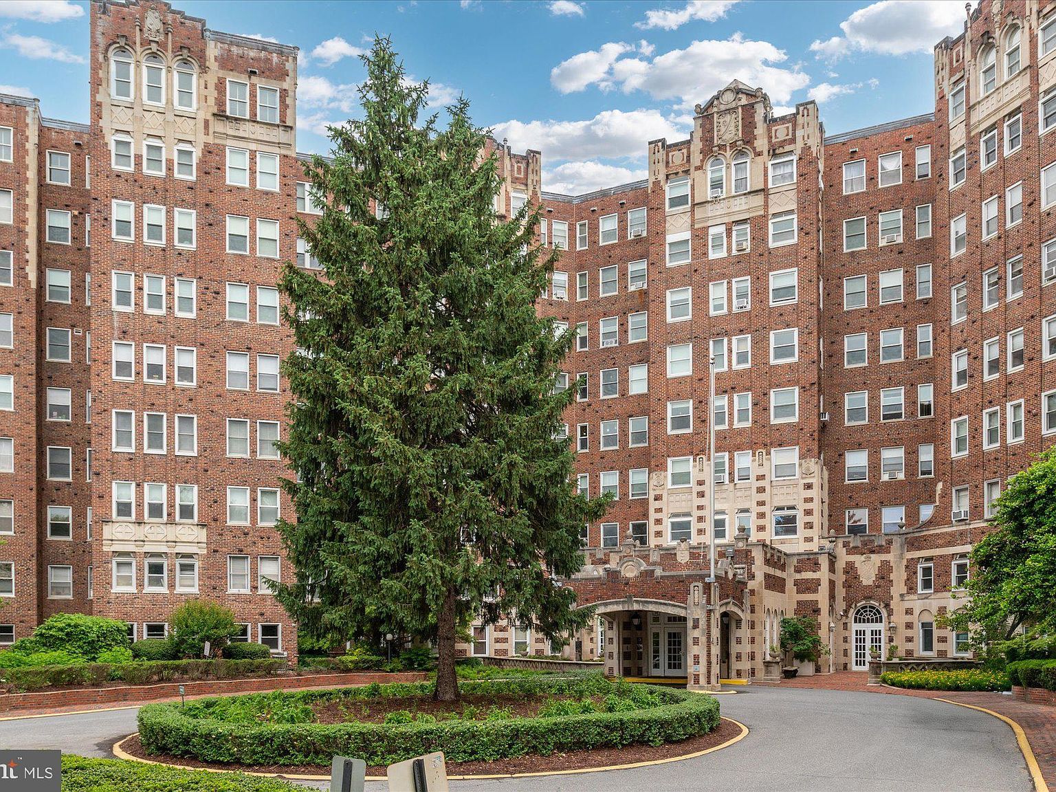 3601 Connecticut Ave NW APT 122 Washington, DC 20008 - Thumbnail 2