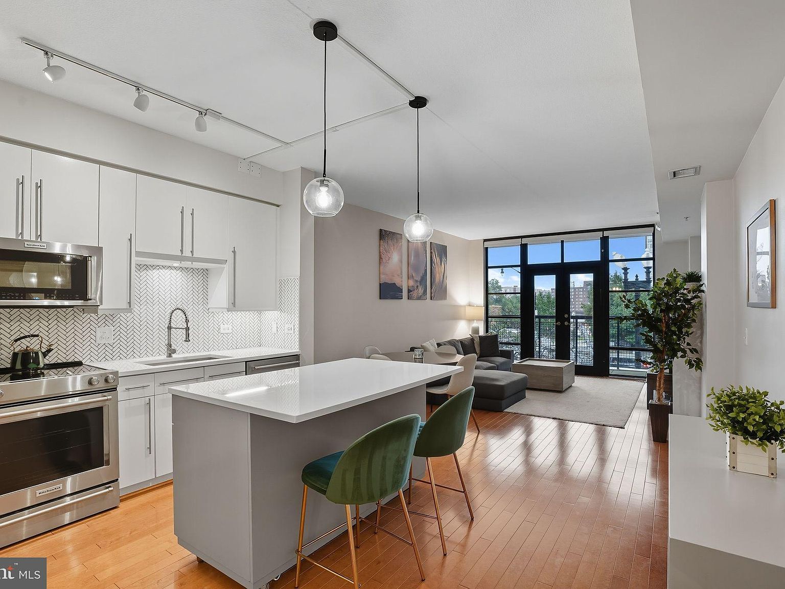 437 New York Ave NW APT 222 Washington, DC 20001 - Thumbnail 2