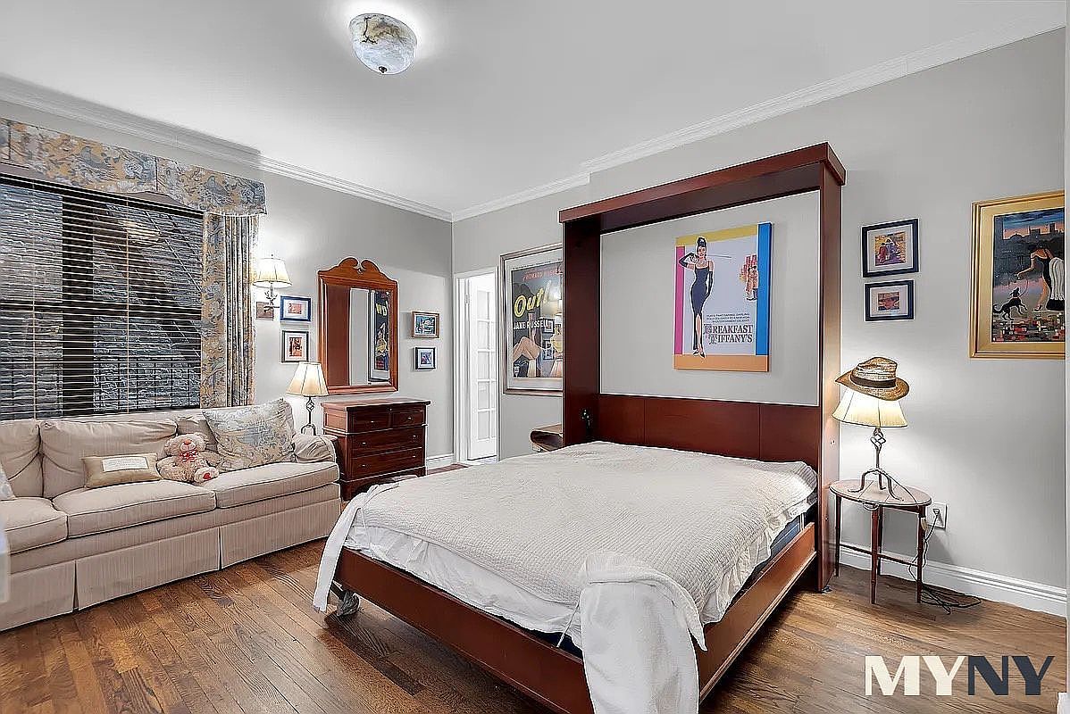 160 E 91st St APT 3B Manhattan, NY 10128, 10128