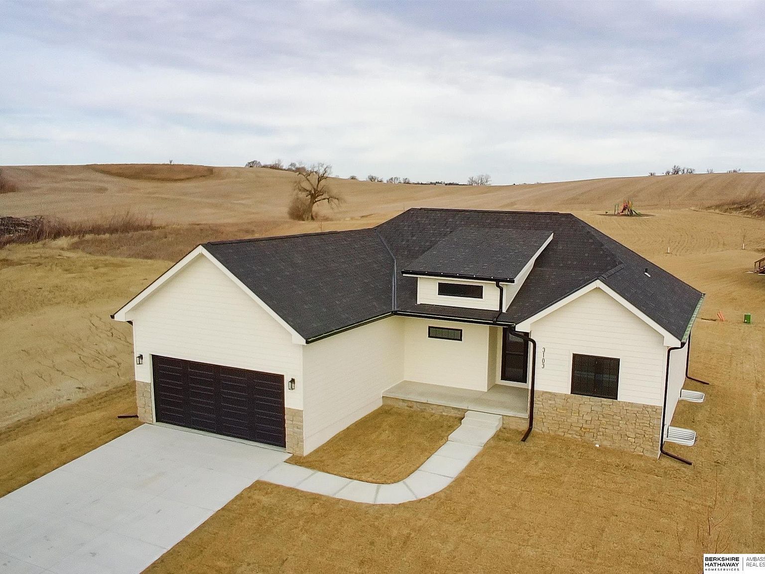 3103 Mullberry Rd Blair, NE 68008 - Thumbnail 2