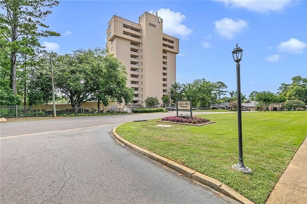 100 Tower Dr APT 704 Daphne, AL 36526 - Thumbnail 2