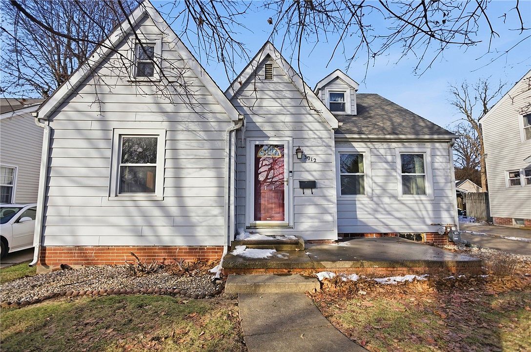 3012 Richmond Ave Mattoon, IL 61938 - Thumbnail 2