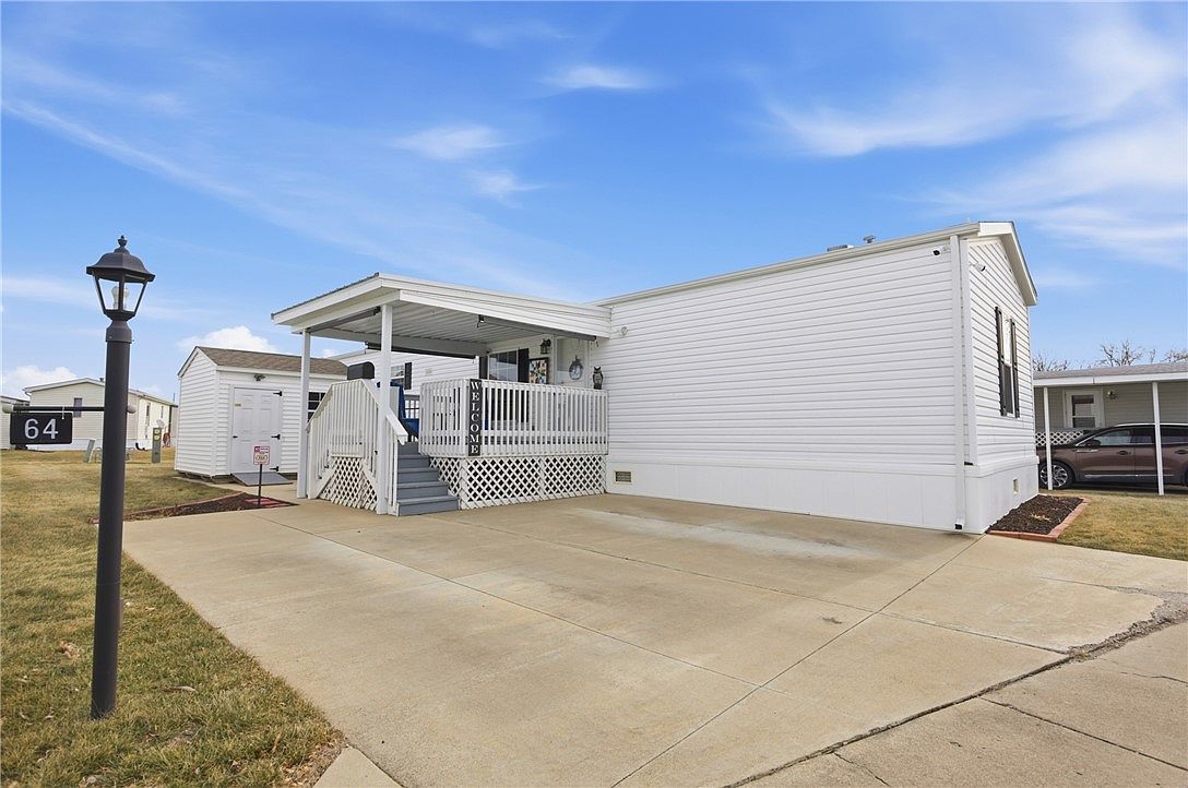 812 N 8th St Trlr 64 Mattoon, IL 61938 - Thumbnail 2