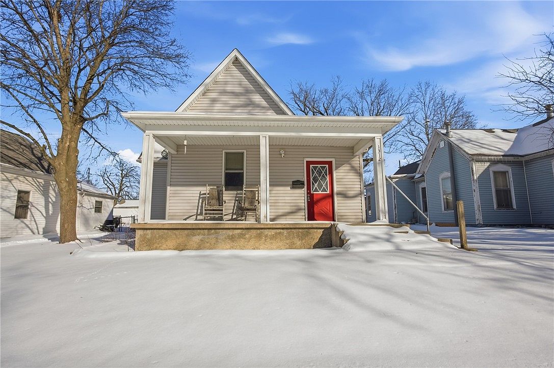 1312 Edgar Ave Mattoon, IL 61938 - Thumbnail 2