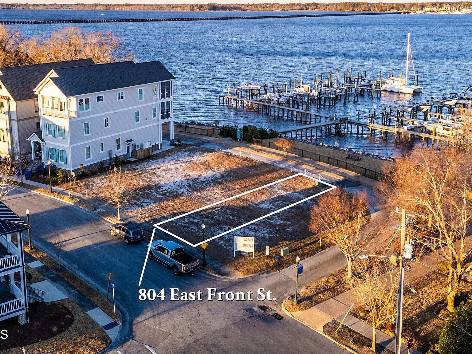 804 E Front St New Bern, NC 28560 - Thumbnail 2