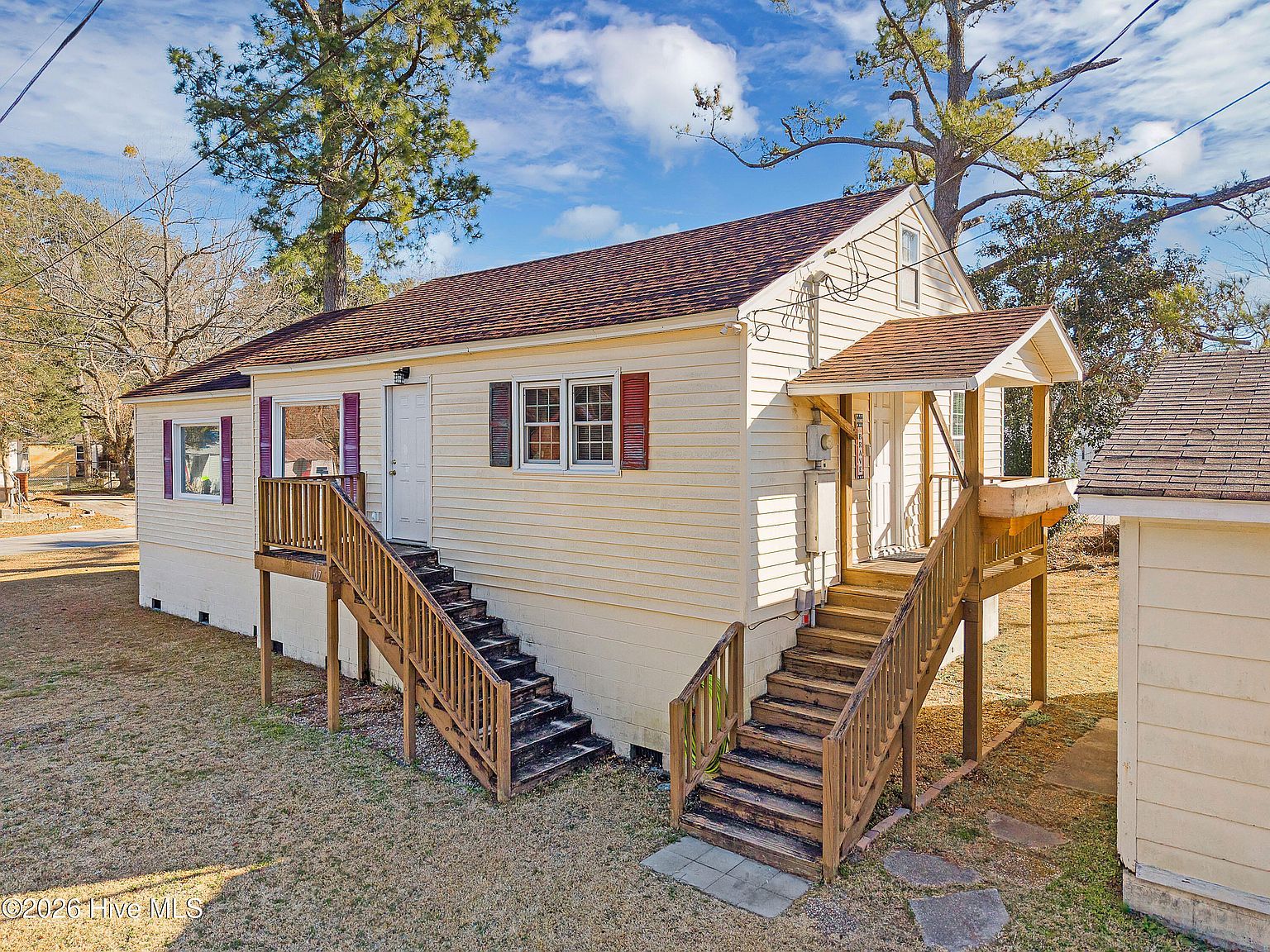 107 Poplar St New Bern, NC 28560 - Thumbnail 2