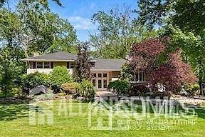 42 Harrow Dr Colonia, NJ 07067 - Thumbnail 2