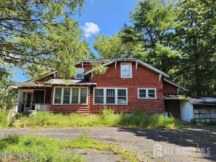 465 Lakewood Farmingdale Rd Howell, NJ 07731 - Thumbnail 2