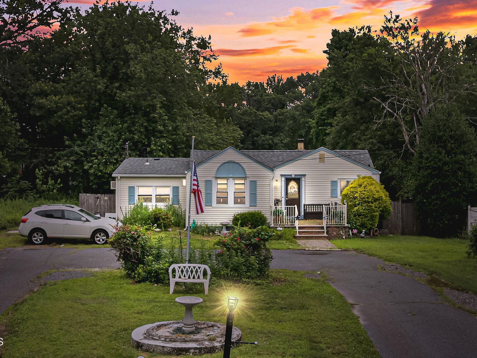 207 Lloyd Rd Aberdeen, NJ 07747 - Thumbnail 2